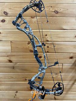 PERFECT Hoyt Carbon RX-3 Ultra 60-70# 29-32 UNDER ARMOUR CAMO RH Hunting Bow