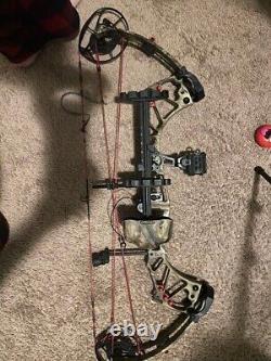 PSE EVOLVE 31 HL RH Compound Bow Ready to Hunt 70# 24.5-30 338-346fps