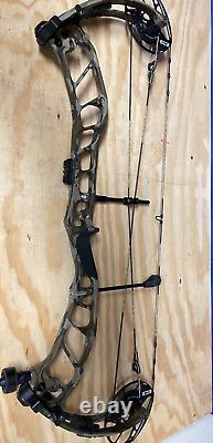 PSE Fortis 33 EC2 70 Pounds Right Hand Compound Bow Kuiu Verde