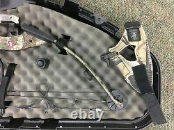 PSE Nova Hunting Compund Bow & Arrow Set with Plato Case & Others Accessories