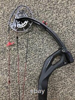 PSE Stealth Carbon Air 35 EC Right Handed 26-31.5 60-70lbs Black Bow 2