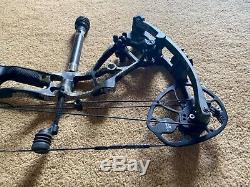 RH 2018 VERY LIGHTLY USED Kuiu Hoyt Hyperforce Compound Bow. Only hunted 4 times