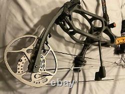 Used Bear Perception 60lbs Hunting bow in stone gray