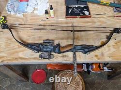 Vintage OREGON Deschutes Camouflaged Compound Hunting Bow Right Hand Pull