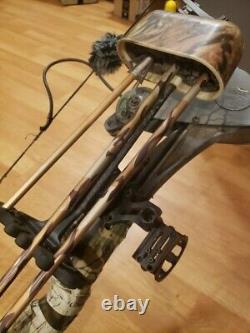 Vintage Oneida Eagle Hunt Fishing Bow Med Draw Right 50-70 Lb Excellent
